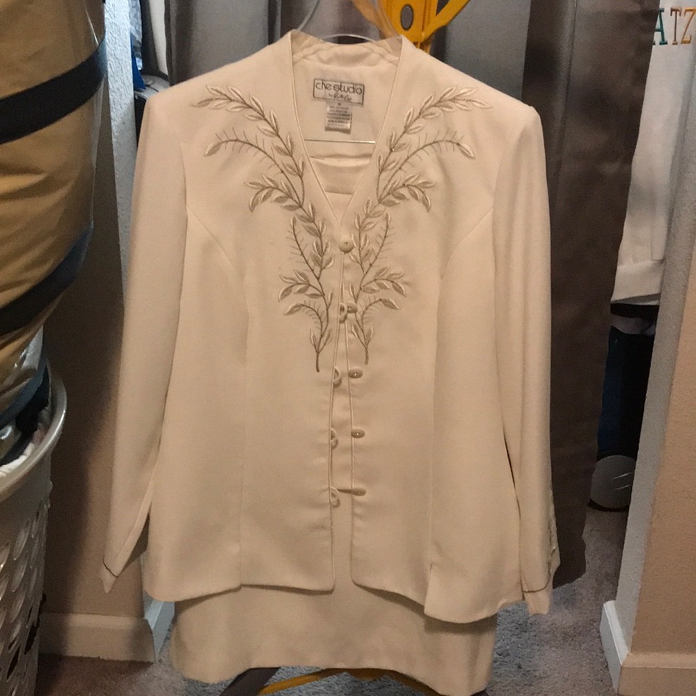 Women Two-piece suit